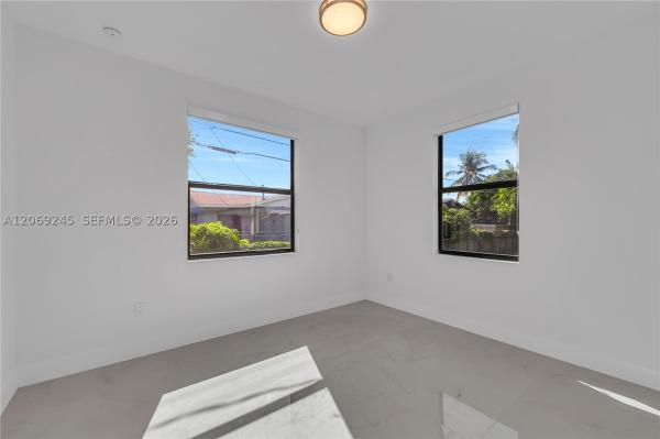 Dixie Park, 828 NE 14th St, Fort Lauderdale, Florida 33304, image 2