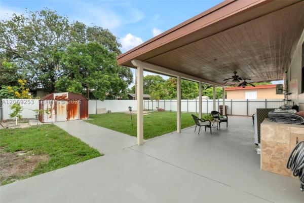 142 W 35th St, Hialeah, Florida 33012, image 1