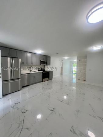Marldale, 1860 NW 19th St #202, Miami, Florida 33125, image 3