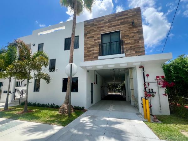 Marldale, 1860 NW 19th St #202, Miami, Florida 33125, image 2