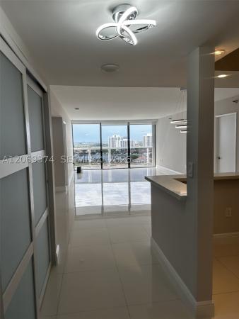 Waterview 2, 20515 E Country Club Dr #1749, Aventura, Florida 33180, image 3