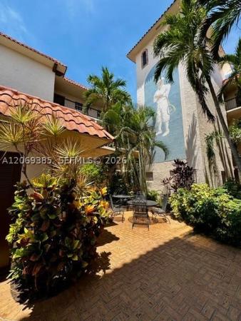 610 Tennis Club Dr #407, Wilton Manors, Florida 33311, image 2