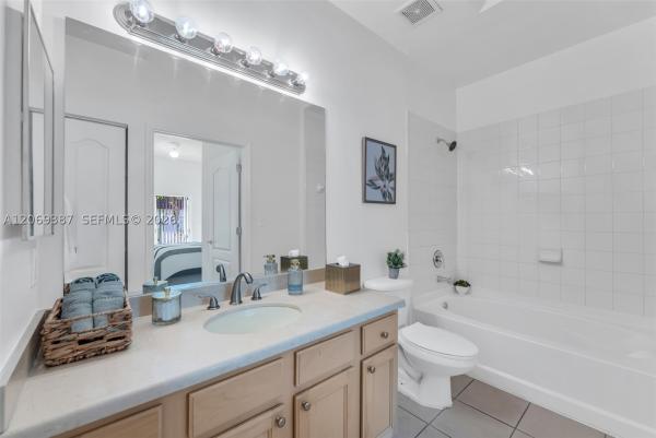 Valencia, 6001 SW 70th St #227, South Miami, Florida 33143, image 1