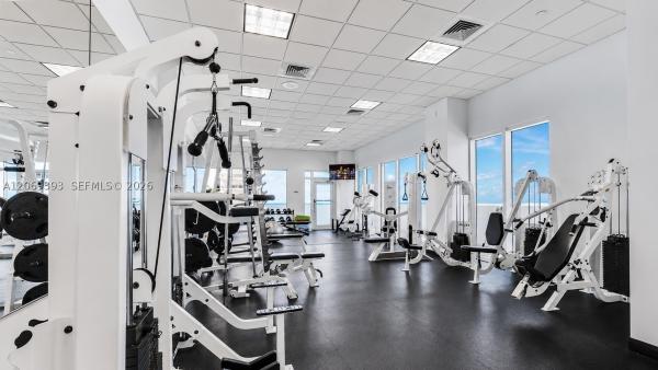 Akoya, 6365 Collins Ave #2805, Miami Beach, Florida 33141, image 2
