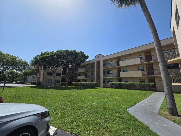 Miramar Club, 3396 Foxcroft Rd #113, Miramar, Florida 33025, image 3