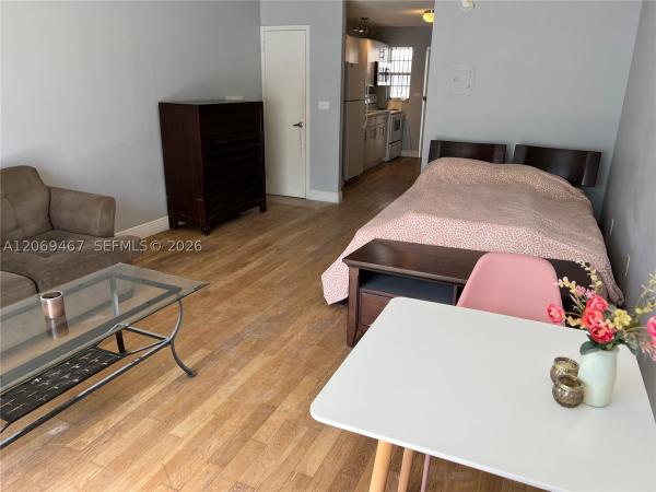 Meridian Plaza, 221 Meridian Ave #305, Miami Beach, Florida 33139, image 2