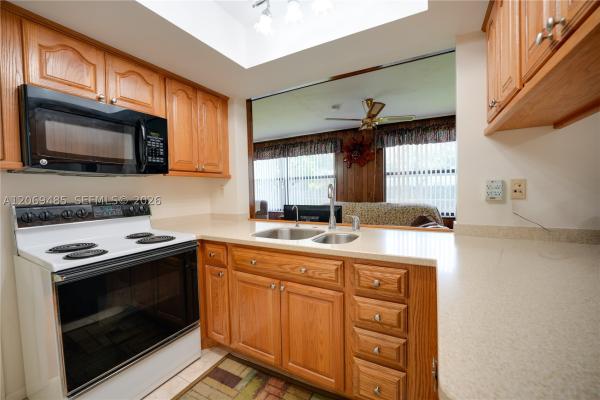 Boulevard Heights, 7516 Taft St, Hollywood, Florida 33024, image 1