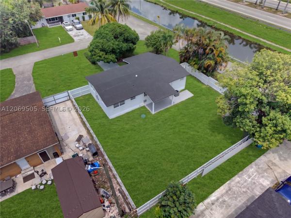 2200 NW 110th St, Unincorporated Dade County, Florida 33167, image 3