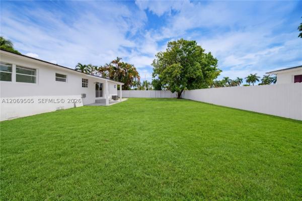 2200 NW 110th St, Unincorporated Dade County, Florida 33167, image 2