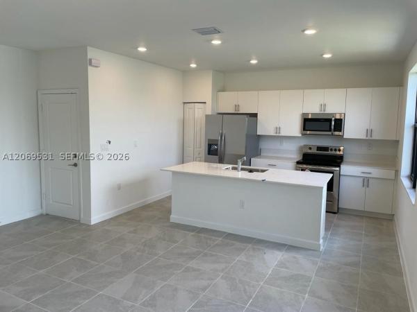 10007 SW 231st Ln, Unincorporated Dade County, Florida 33190, image 1