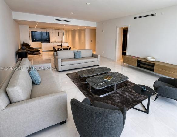 300 Biscayne Blvd Way #4404, Miami, Florida 33131, image 2