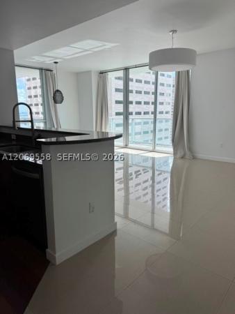 Met 1, 300 S Biscayne Blvd #T-2416, Miami, Florida 33131, image 1
