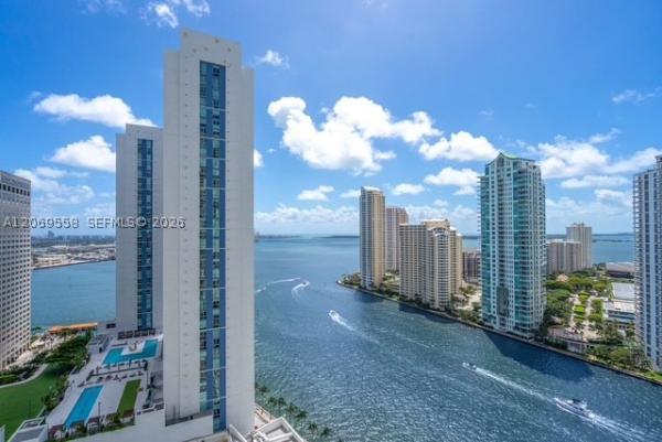 Met 1, 300 S Biscayne Blvd #T-2416, Miami, Florida 33131, image 3