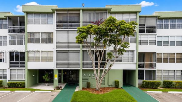 Watergate, 2771 Taft St #407, Hollywood, Florida 33020, image 3
