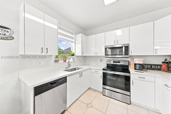 Cedar Way, 15872 NW 21st St, Pembroke Pines, Florida 33028, image 2
