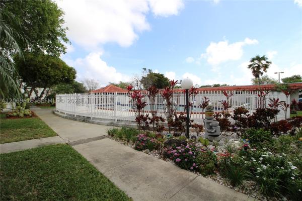 Casa Granada, 8701 SW 141st St #K6, Palmetto Bay, Florida 33176, image 3