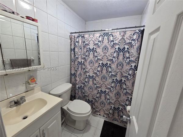 Las Estrellas, 7825 W 4th Ln, Hialeah, Florida 33014, image 3