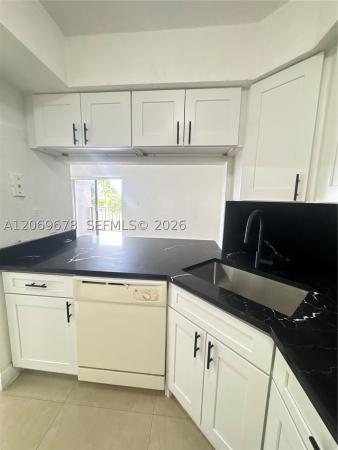 8500 NW 8th St #303, Unincorporated Dade County, Florida 33126, image 2