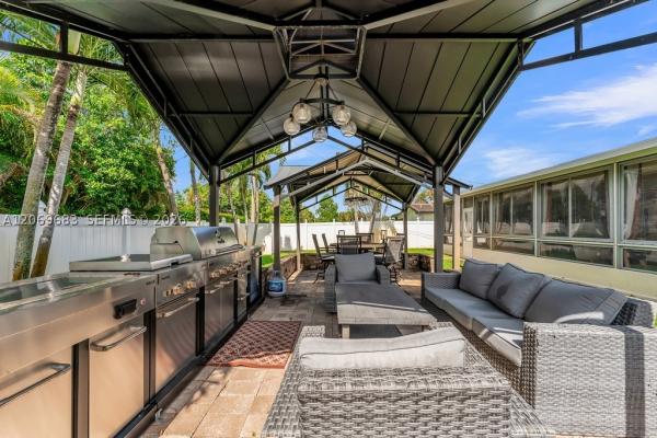 Hollywood Hills, 4812 Van Buren St, Hollywood, Florida 33021, image 2