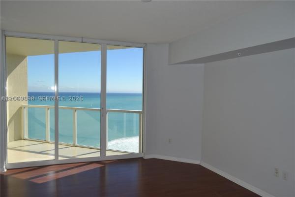La Perla, 16699 Collins Ave #3109, Sunny Isles Beach, Florida 33160, image 1