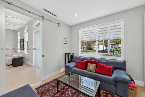 Hunters Pointe, 2126 Quail Roost Dr, Weston, Florida 33327, image 3