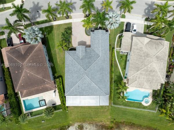 Hunters Pointe, 2126 Quail Roost Dr, Weston, Florida 33327, image 1