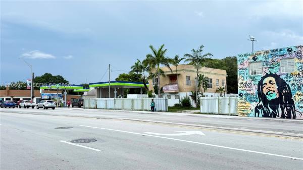 Inglewood Gardens, 6220 NE Miami Pl, Miami, Florida 33138, image 1