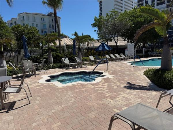 The Vue, 2011 N Ocean Blvd #602, Fort Lauderdale, Florida 33305, image 2
