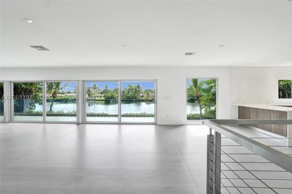 19231 NE 22nd Ave, Unincorporated Dade County, Florida 33180, image 1