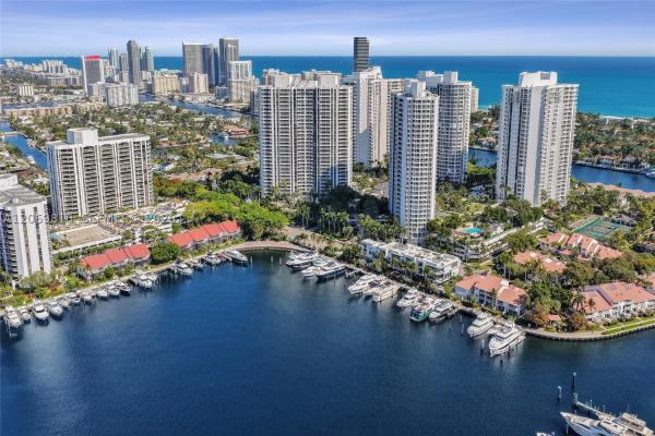 North Tower At The Point, 21205 NE 37th Ave #2310, Aventura, Florida 33180, image 3