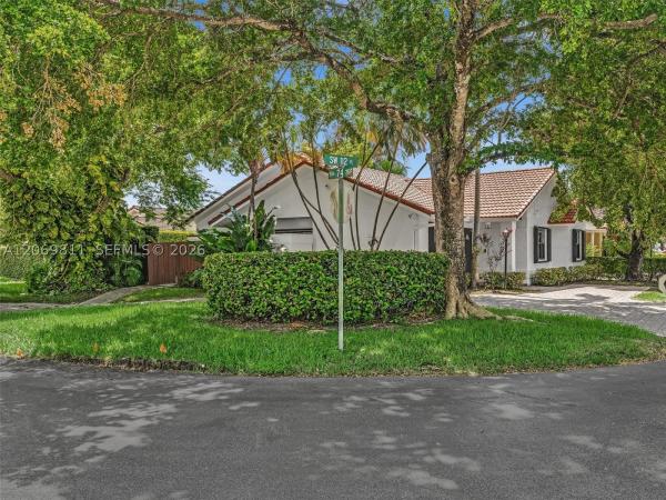 7457 SW 112th Pl, Unincorporated Dade County, Florida 33173, image 3