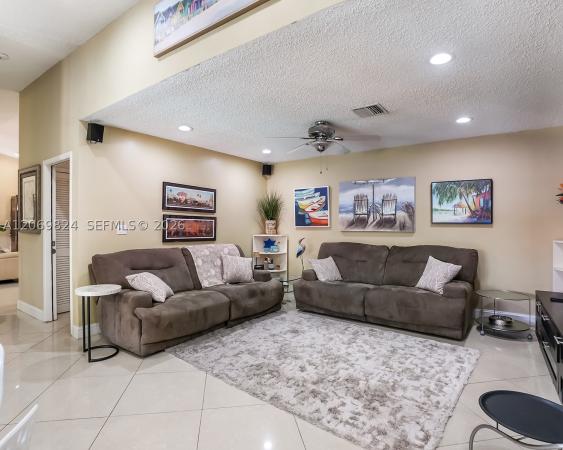 11723 SW 95th Ter, Unincorporated Dade County, Florida 33186, image 2