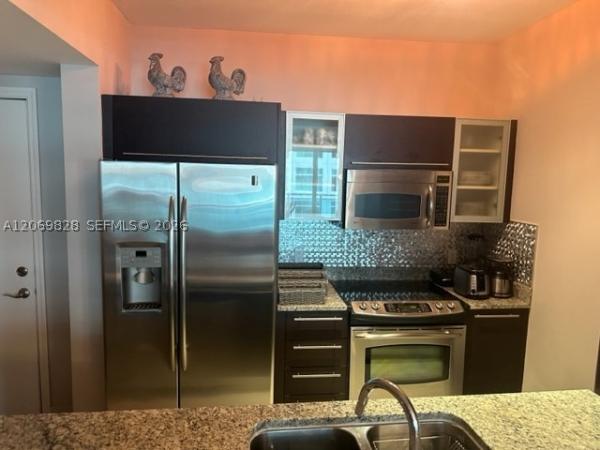 The Plaza On Brickell East, 950 Brickell Bay Dr #2104, Miami, Florida 33131, image 3