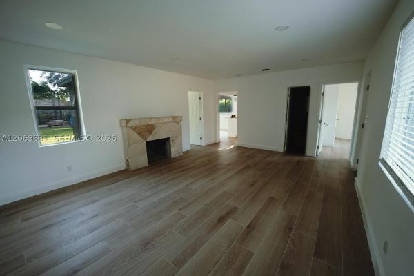 Sunny Acres, 801 NE 144th St, North Miami, Florida 33161, image 2