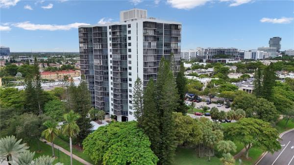 Bonavida, 20100 W Country Club Dr #204, Aventura, Florida 33180, image 1
