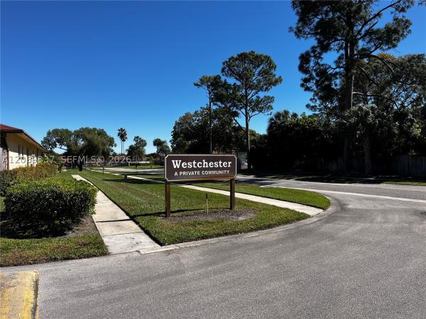 Westchester Townhouses, 4296 Woodstock Dr #A, West Palm Beach, Florida 33409, image 2