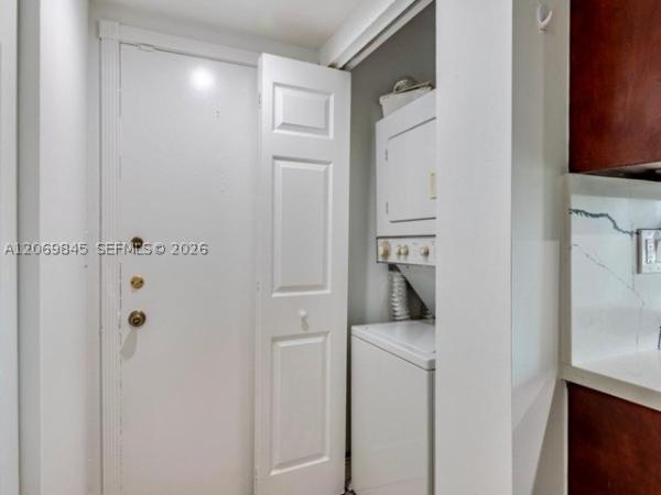 Oxford Towers, 1501 S Ocean Dr #401, Hollywood, Florida 33019, image 2