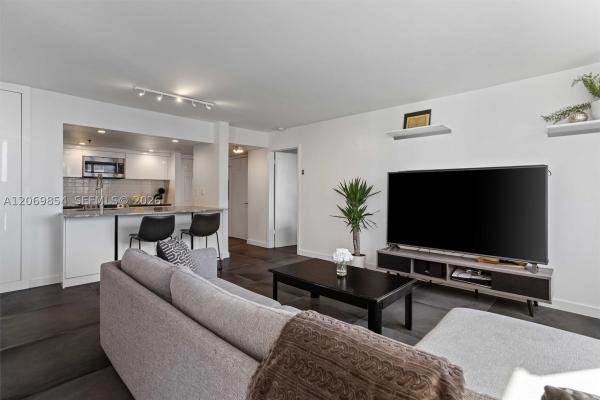 Brickell Key Two, 540 Brickell Key Dr #1519, Miami, Florida 33131, image 3