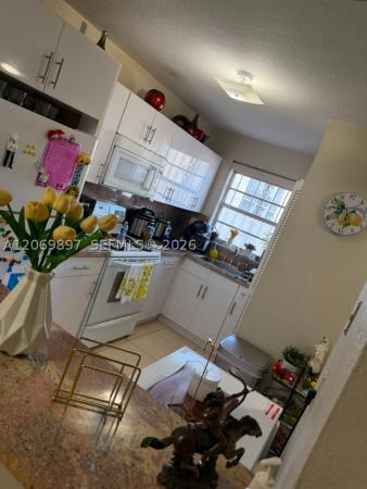 Silver Spring Tower, 1630 W 46th St #504C, Hialeah, Florida 33012, image 1