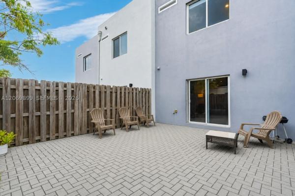 171 NW 158th St #8, Unincorporated Dade County, Florida 33169, image 3
