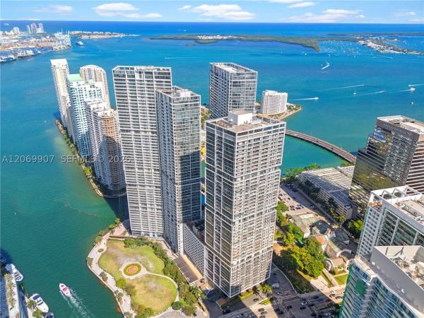 Icon Brickell Tower 1, 465 Brickell Ave #4106, Miami, Florida 33131, image 2