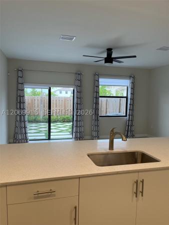 11889 SW 245th Ter, Homestead, Florida 33032, image 2