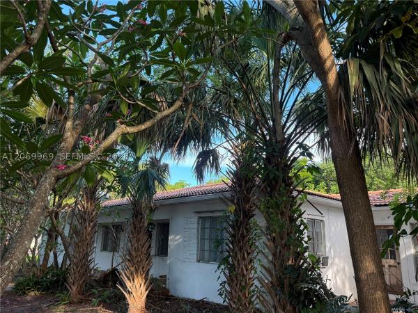 1120 NE 115th St, Biscayne Park, Florida 33161, image 1
