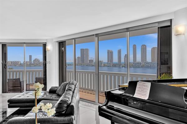 3000 Island Boulevard, 3000 Island Blvd #1106, Aventura, Florida 33160, image 2