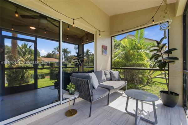 Cypress Glen Townhomes, 10852 Cypress Glen Dr, Coral Springs, Florida 33071, image 2