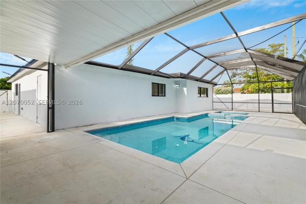 480 NE 109th St, Unincorporated Dade County, Florida 33161, image 2