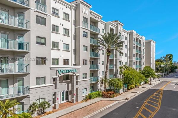 Valencia, 6001 SW 70th St #131, South Miami, Florida 33143, image 2