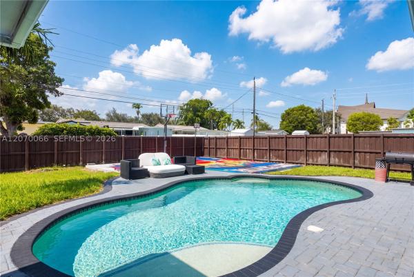 Hollywood Hills, 5321 Lincoln St, Hollywood, Florida 33021, image 1