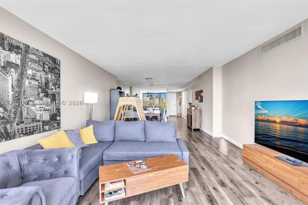Bonavista, 3375 N Country Club Dr #905, Aventura, Florida 33180, image 1