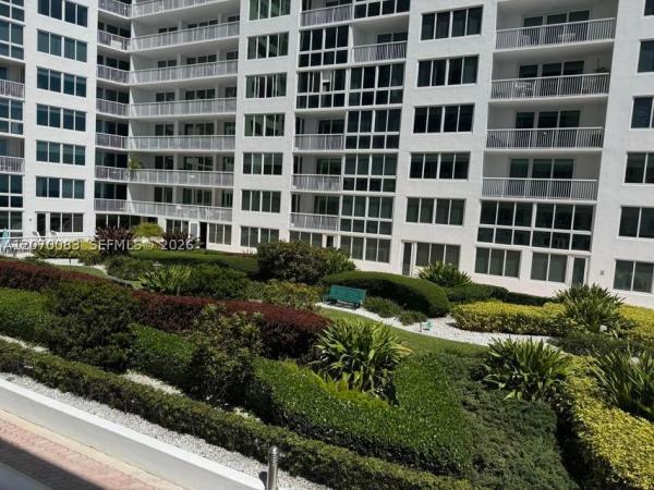 The Carriage House, 5401 Collins Ave #144, Miami Beach, Florida 33140, image 3